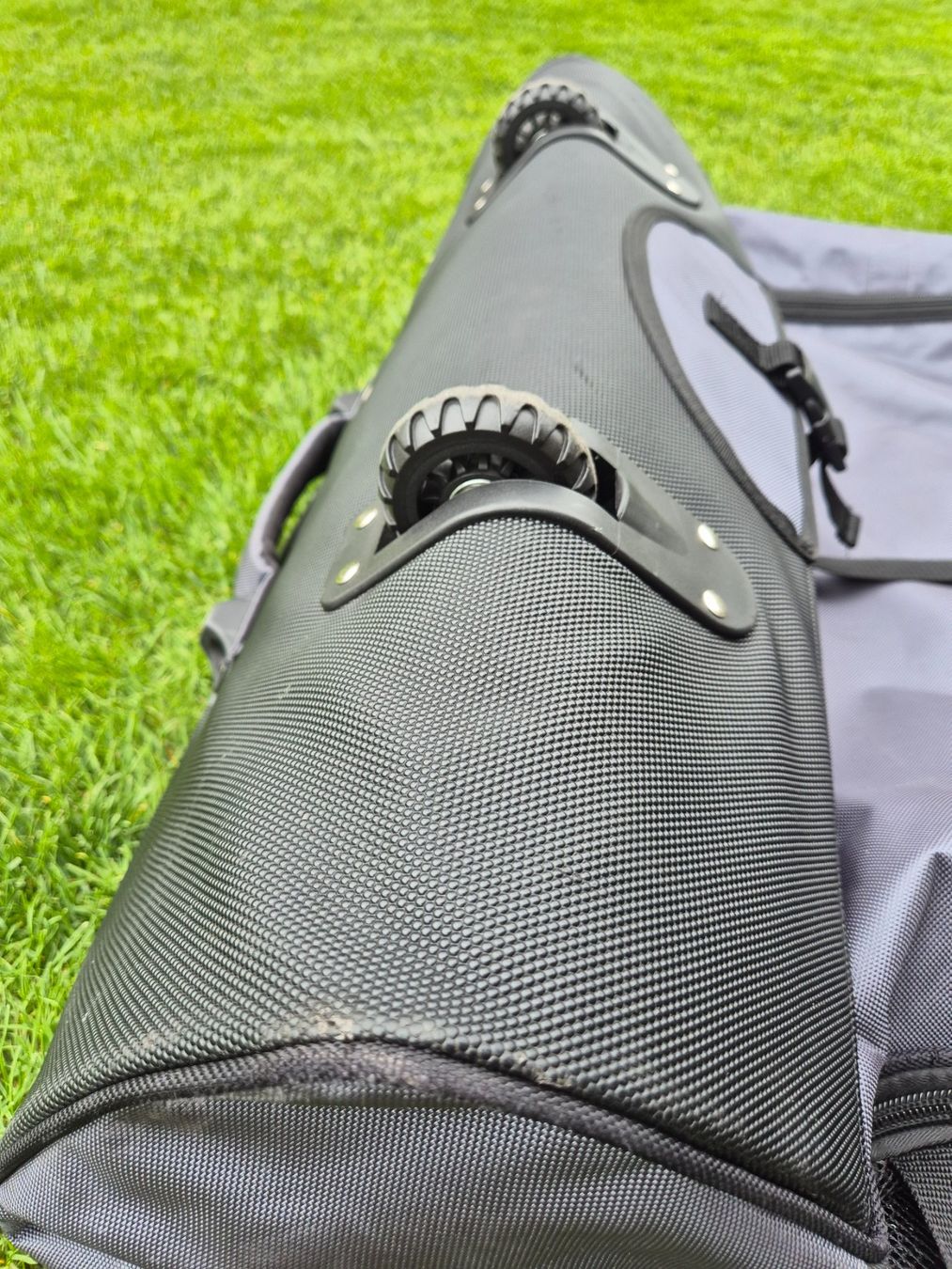 Indiana Tavole da surf e di nuoto: Indiana Boardbag für inflatable SUP- oder Wing-Boards – Usato da Frutigen venduto da T0bias 3