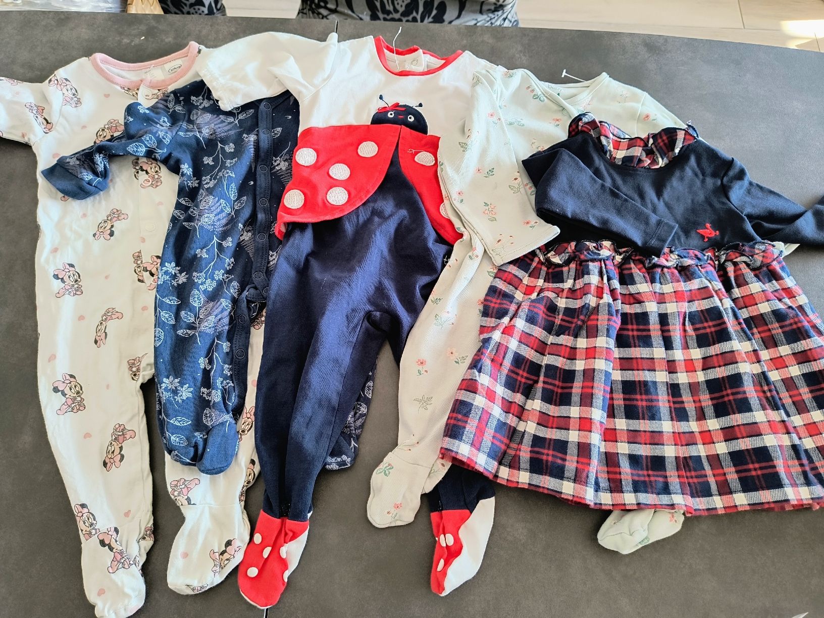 Lotti & Set di vestiti: Winterkleiderpaket Mädchen Gr. 62/68 #5 – Usato da Oberweningen venduto da Bumblebee2