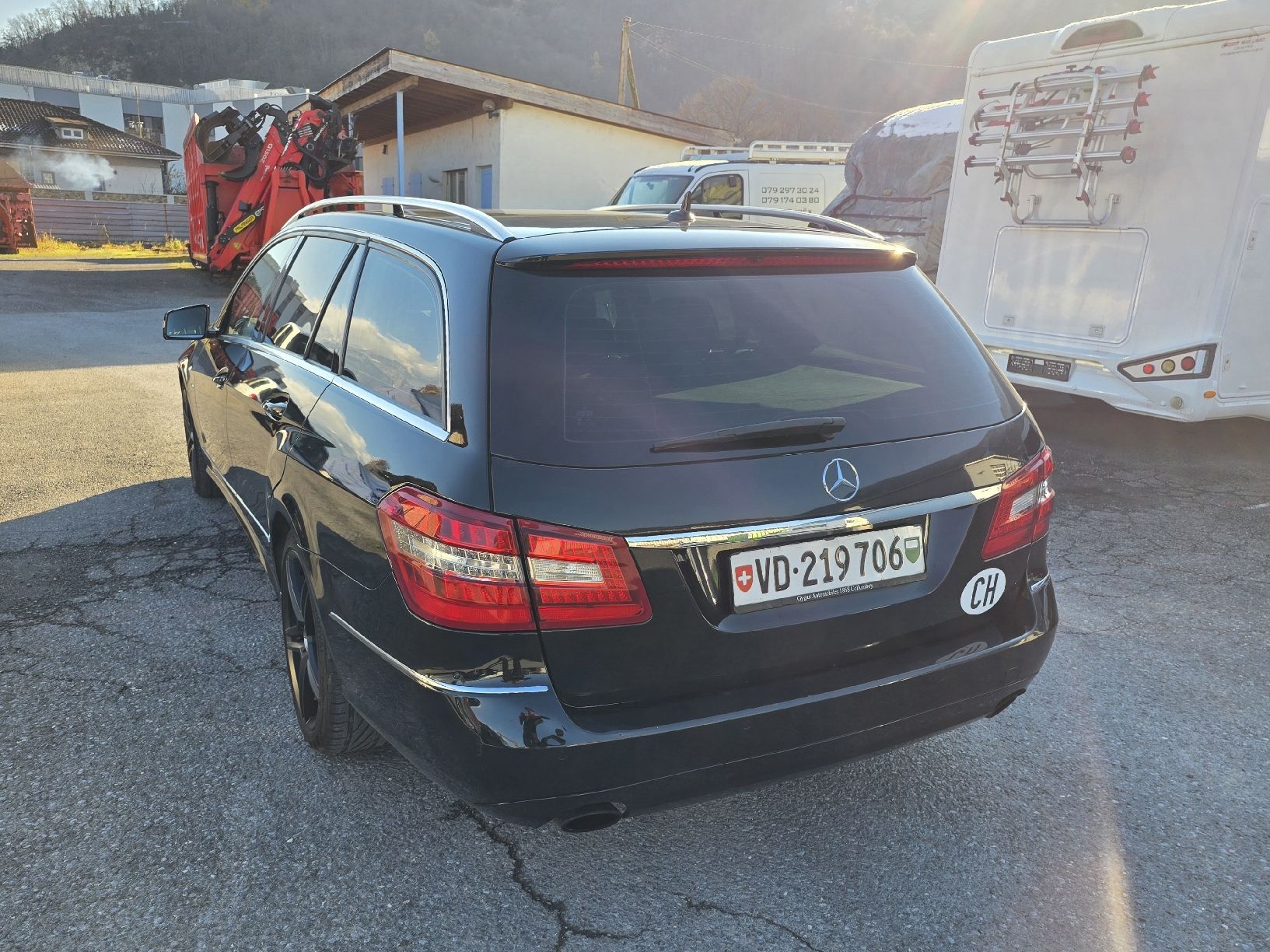 Mercedes-Benz Automobili: Mercedes-benz E350 CDI – Usato da Montreux venduto da PremerlServices 4
