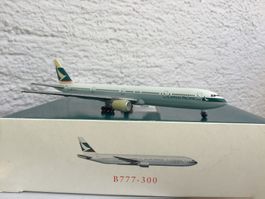 Cathay Pacific B777-300 Flugzeugmodell - Rarität 1:500