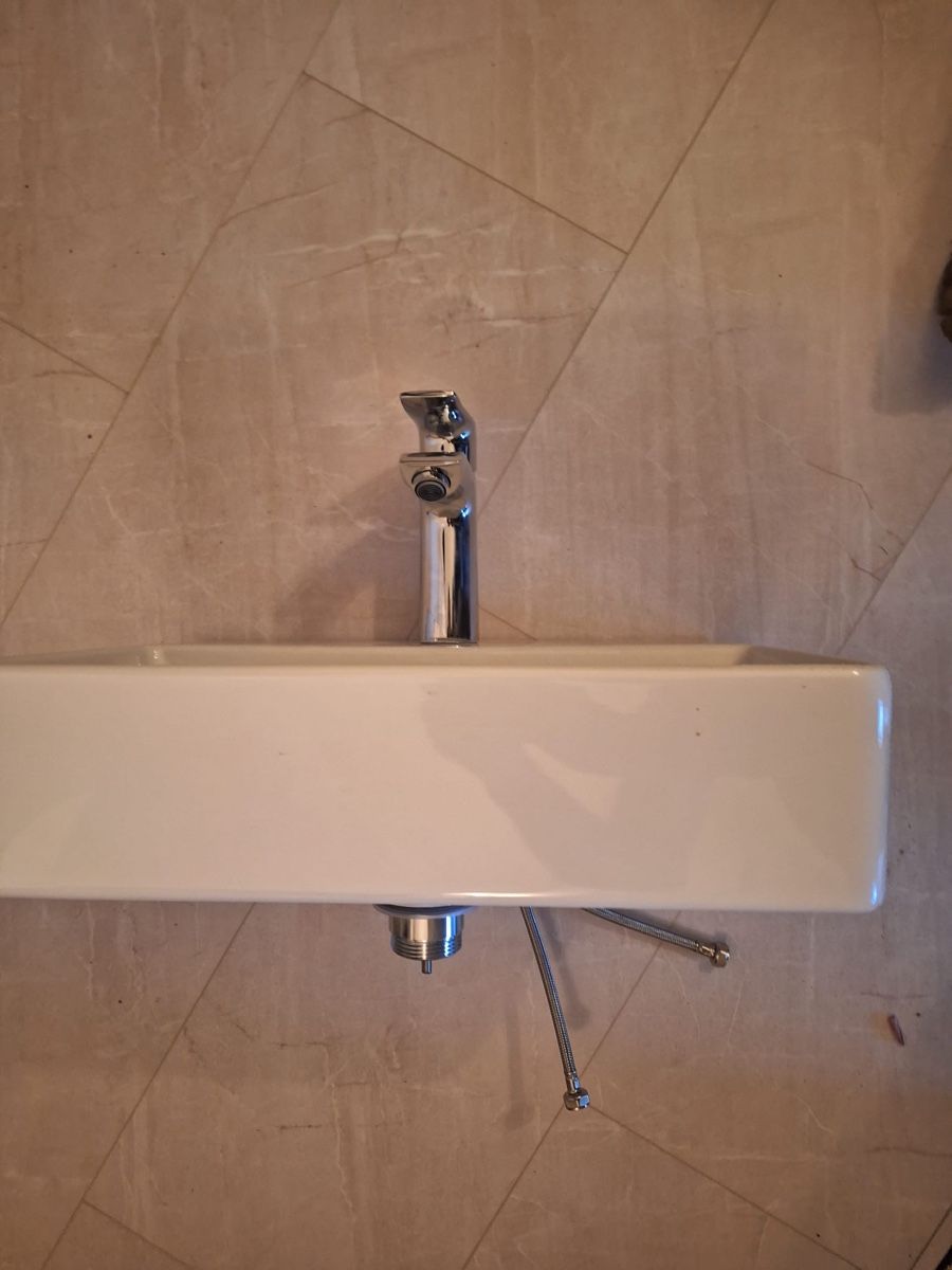 Spülbecken & Waschbecken: Waschtisch Duravit – Neu und originalverpackt aus Tägerig von Unbekannt5522 5