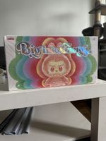 Pop Mart Big Into Energy Vinyl Plüsch Anhänger Box neu