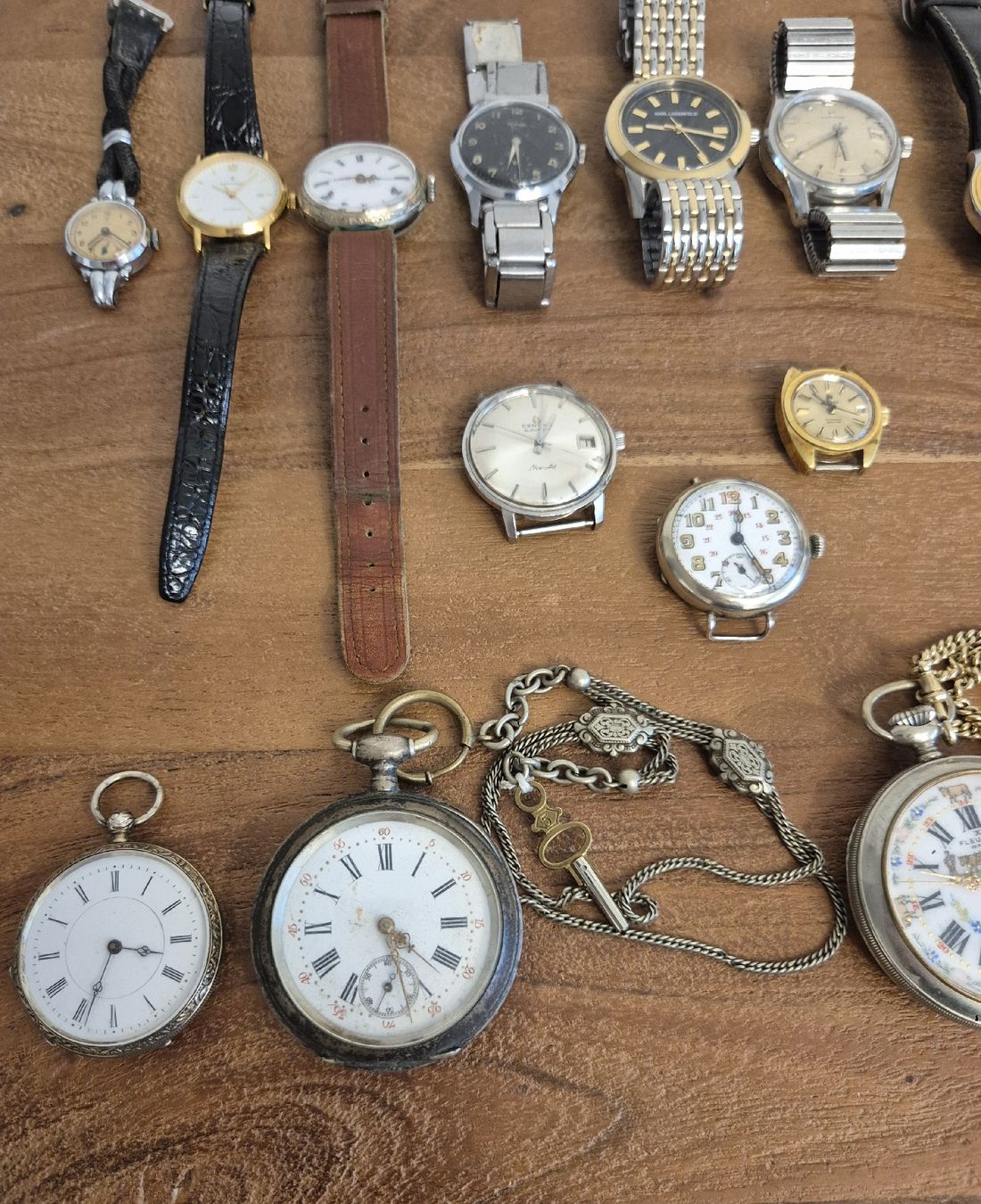 Orologi: Lot 24 Verschiedener Uhren – Usato da Zürich venduto da Dalema13 4