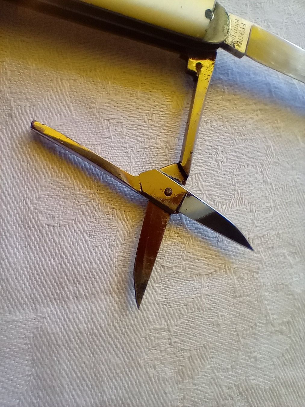 Coltelli tascabile: Antikes Sackmesser F. Schoder Perlmuttgriff mit Etui Thun – Usato da Oberdorf BL venduto da Barocki888 4