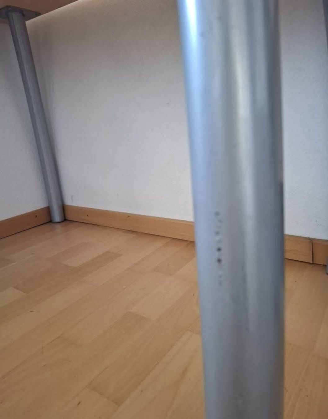 Bureaux: Schreibtisch / Pult – D'occasion à Lyss par pesce_06 5