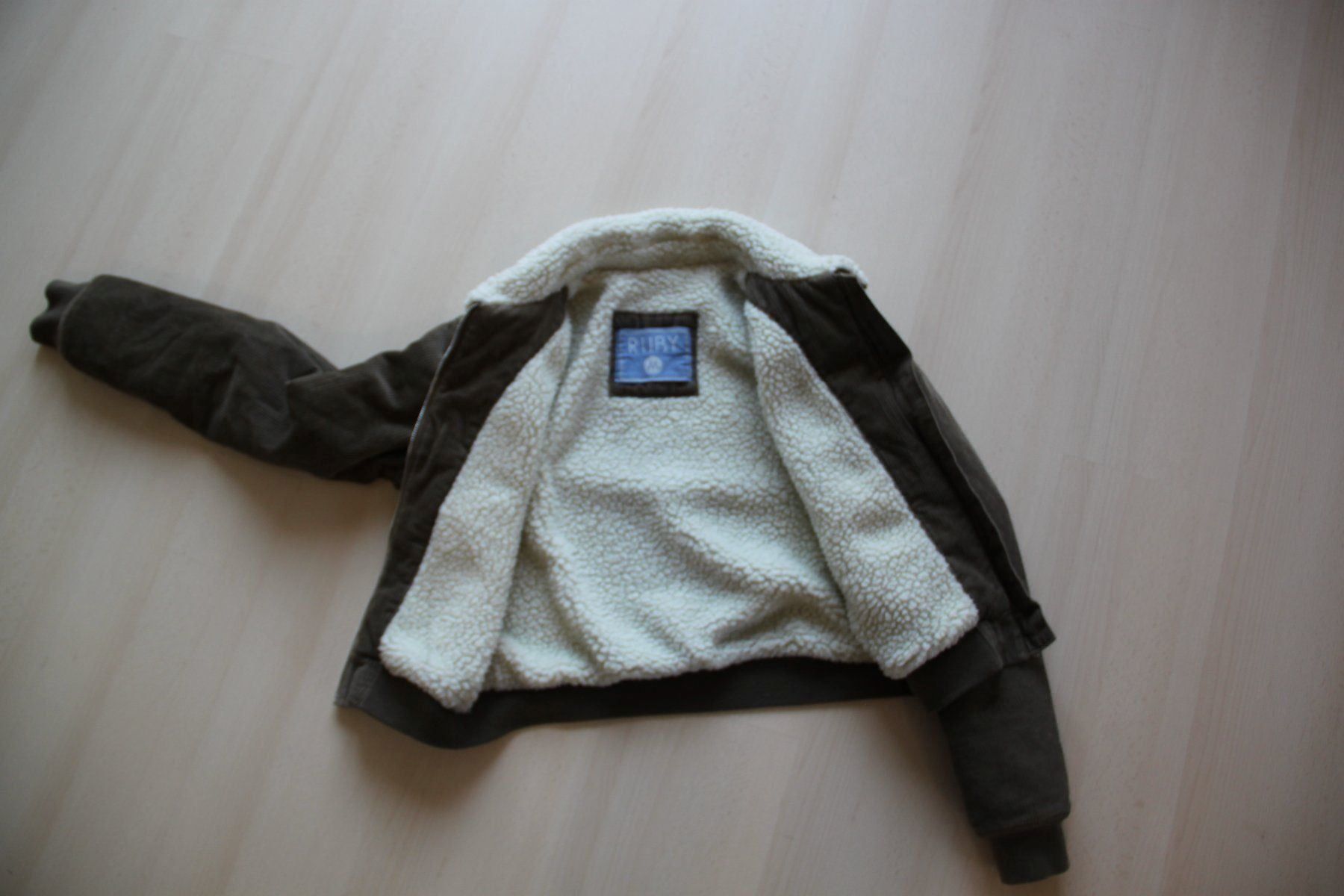 Giacche: Coole Winterjacke RUBY von Metro Gr. M – Usato da Walterswil SO venduto da Peiper 1