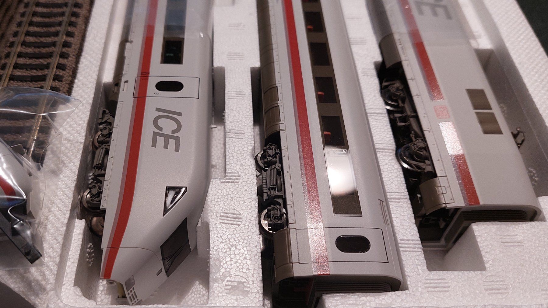 Fleischmann Modellini di ferrovie: Fleischmann 6381 K - ICE 2 Startset - InterCityExpress DB – Nuovo (secondo la descrizione) da Rotkreuz venduto da MOBAHN-1zu87 9