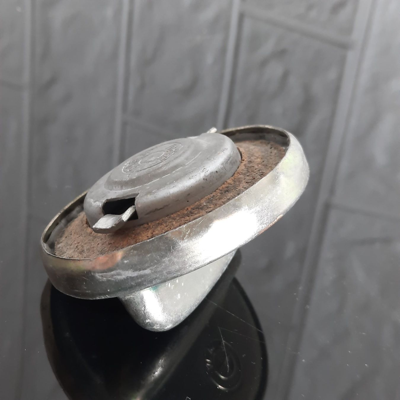 BMW Autres accessoires p. véhicule: Orginaler BMW Tankdeckel – D'occasion à Unterägeri par Altgoldschmuck 4