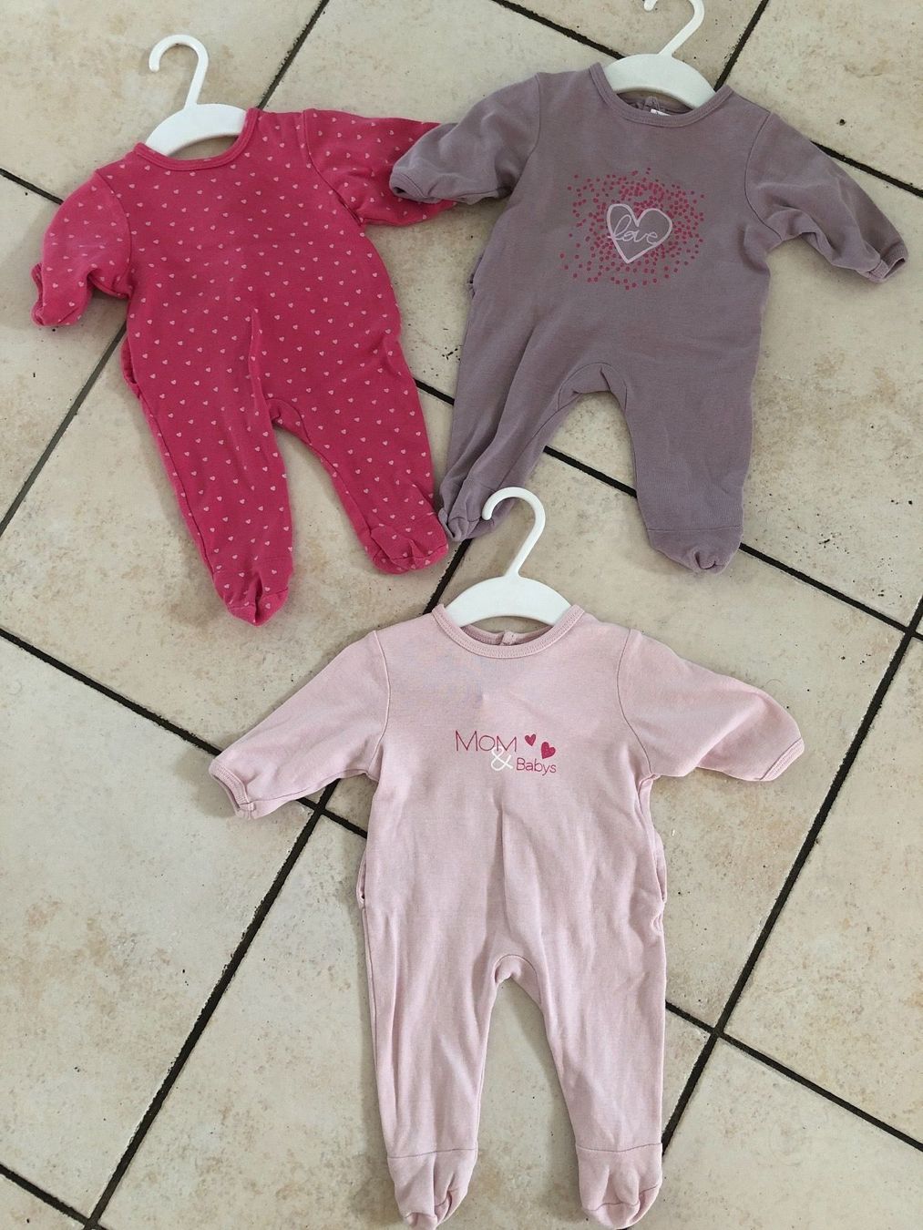 Pyjamas: 3 süsse Vertbaudet Pyjamas Gr.54 – D'occasion à Obergerlafingen par cabo4