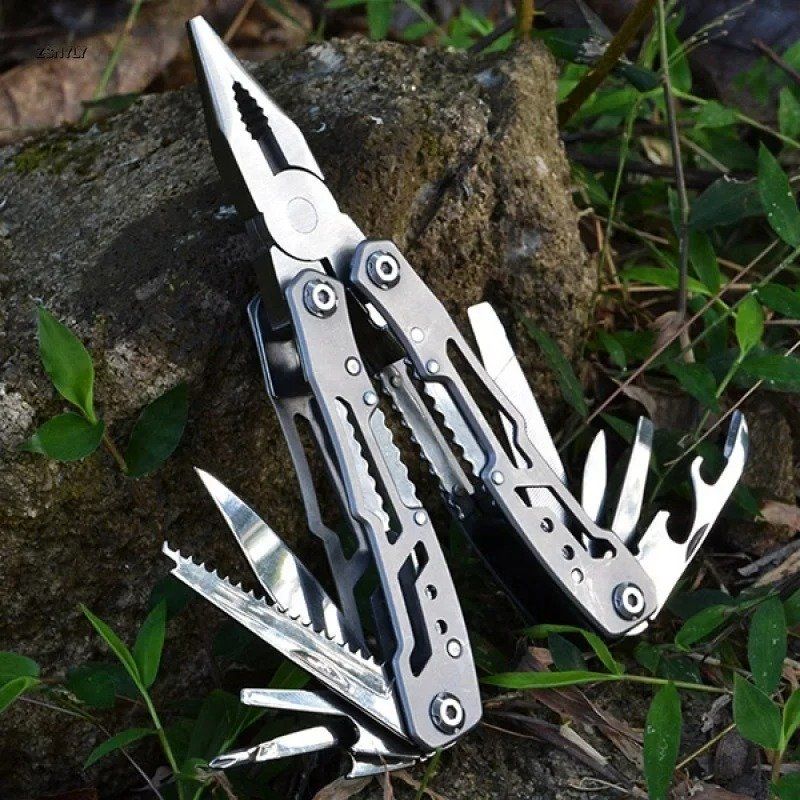 Tutti gli attrezzi: Multifunktionale Zange Klappzange Multi-tool Taschenmesser – Nuovo e nell'imballaggio originale da St. Margrethen SG venduto da pro_7r6q