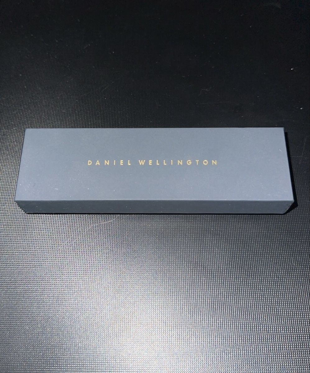 Daniel Wellington Bracciali & Braccialetti: Armbanduhr weiss Daniel Wellington GEBRAUCHT – Usato da Oftringen venduto da tola19 3