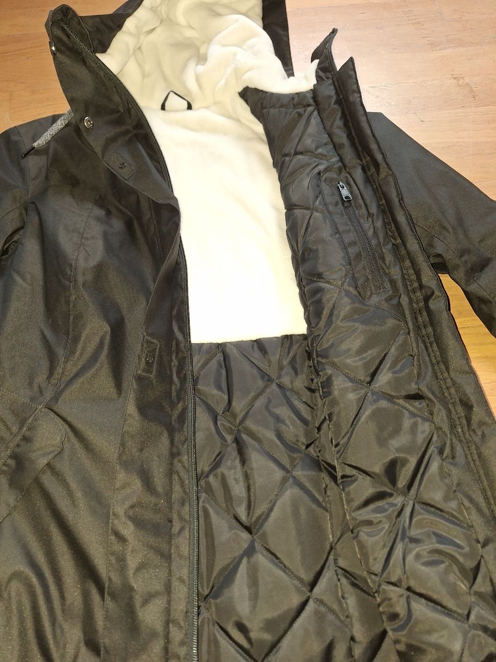 Jacken: Winterjacke Damen – Neu (gemäss Beschreibung) aus Tamins von VW99 2