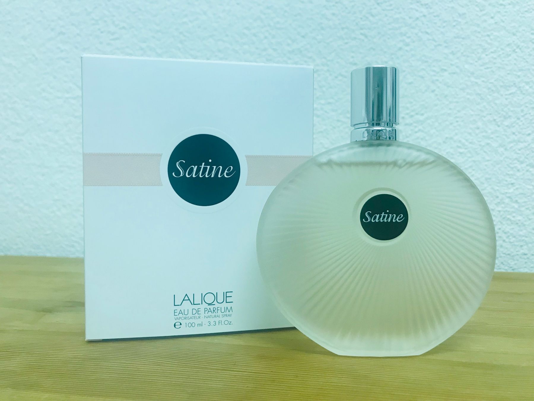 Lalique Profumi & Eau de Toilette: Satin von Lalique, 100 ml, Eau de parfum – Nuovo (secondo la descrizione) da Zürich venduto da KEEPINSPIRED