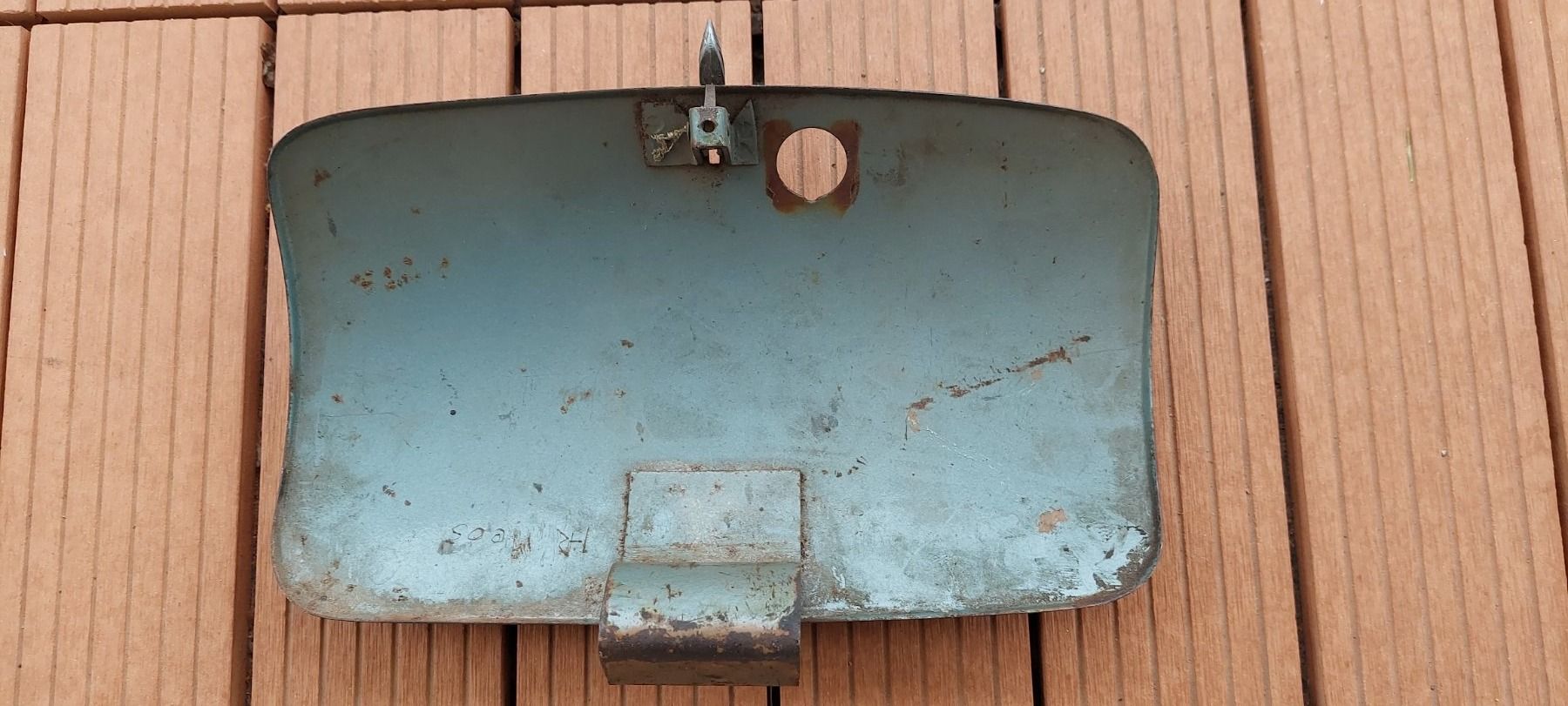 Piaggio Scooter: Piaggio VESPA Gepäckfachklappe – Usato da Zürich venduto da Mariaant 1