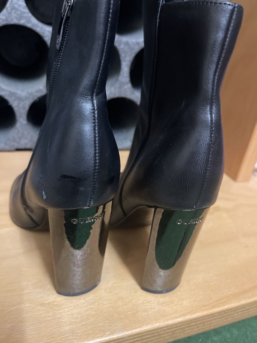 Guess Scarpe da donna: Guess Stiefeletten schwarz gr 37 – Usato da Bad Zurzach venduto da Cuore34 1