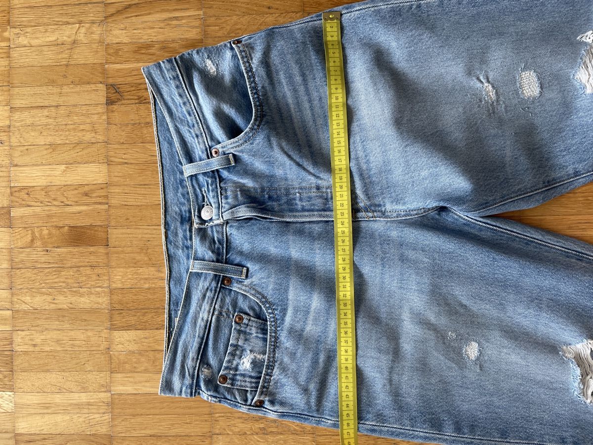 Levi's Jeans: Levi's 501 Jeans W27 L26  – Usato da Neuchatel venduto da shi_9fzw 9