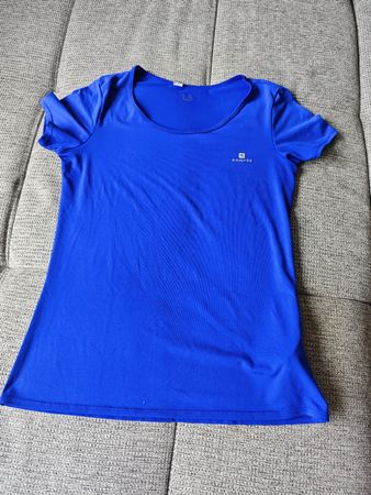 Blue Sport Top, perfect for workout/outdoor activities 💙