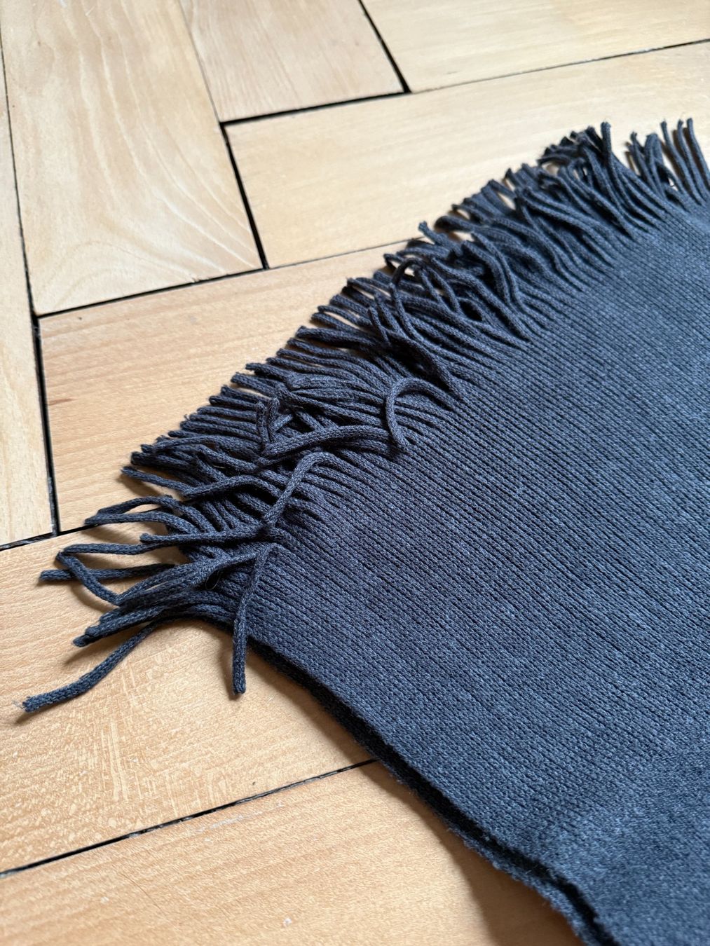 Foulards & écharpes: Schal dunkelgrau – D'occasion à Zürich par Diazaio 1