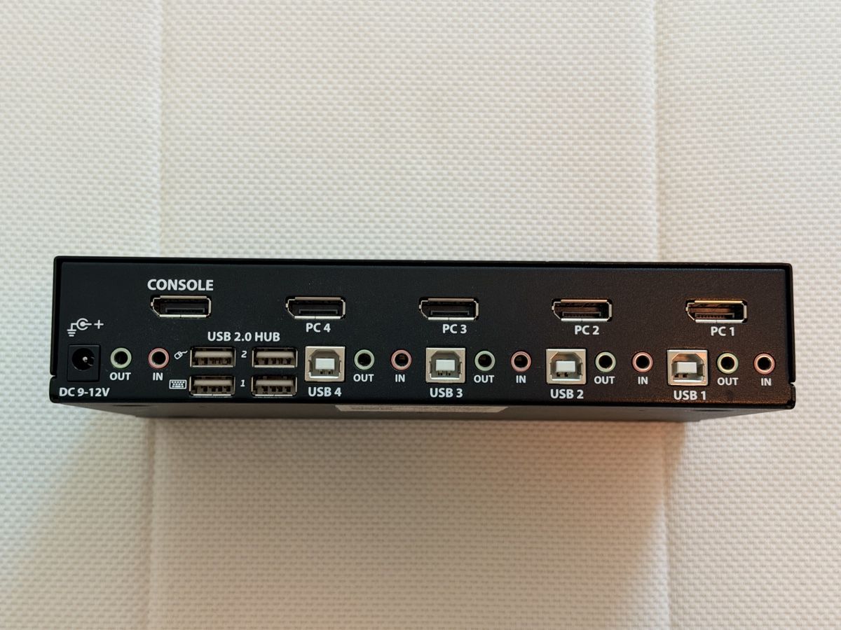 Hubs & Switches: StarTech 4 port USB DisplayPort KVM Switch with Audio – Neu (gemäss Beschreibung) aus Zürich von mar_7vsl 2