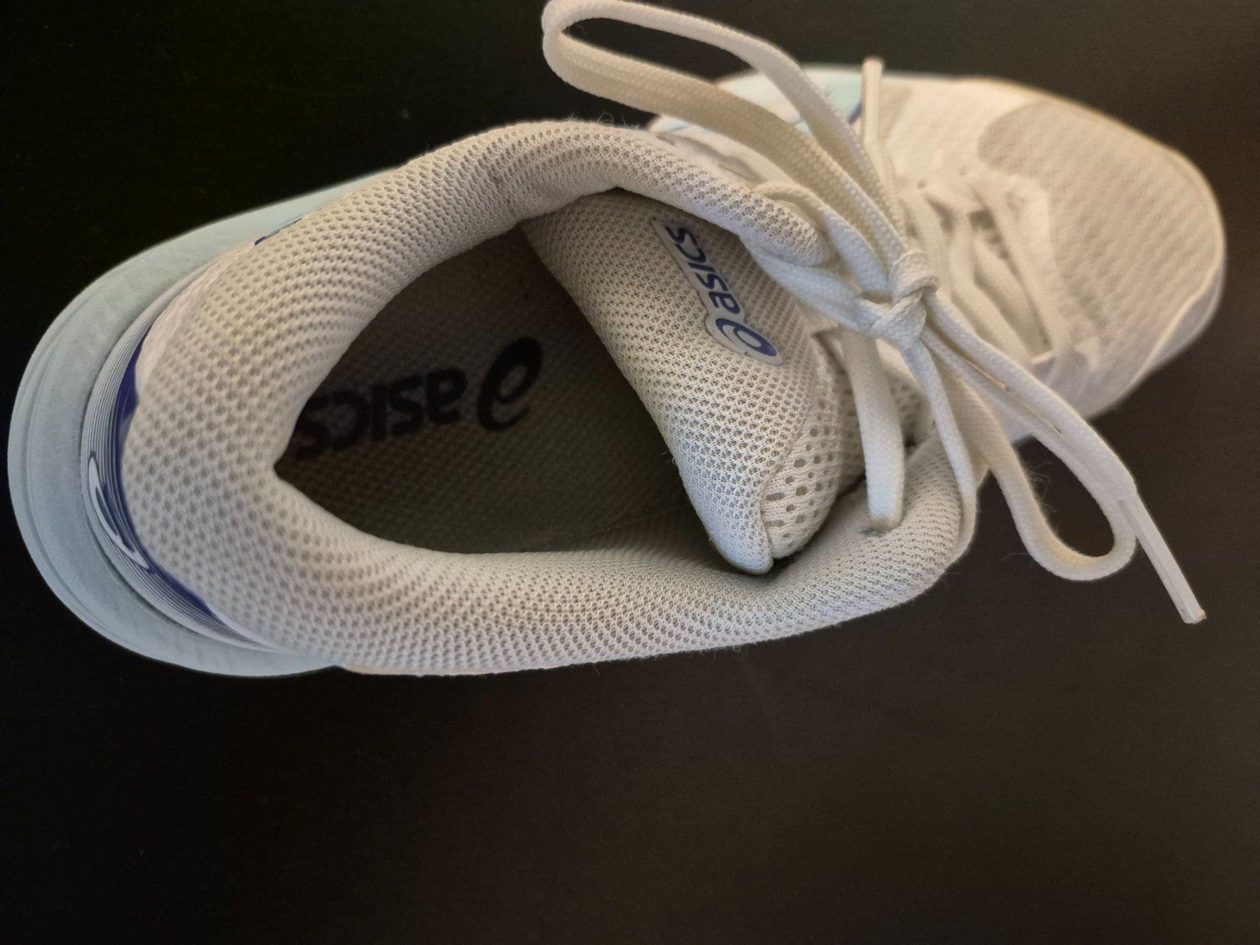 Asics Chaussures femmes: Asics Hallenturnschuhe Gr. 37.5 – D'occasion à Dozwil par C.Stadler 6