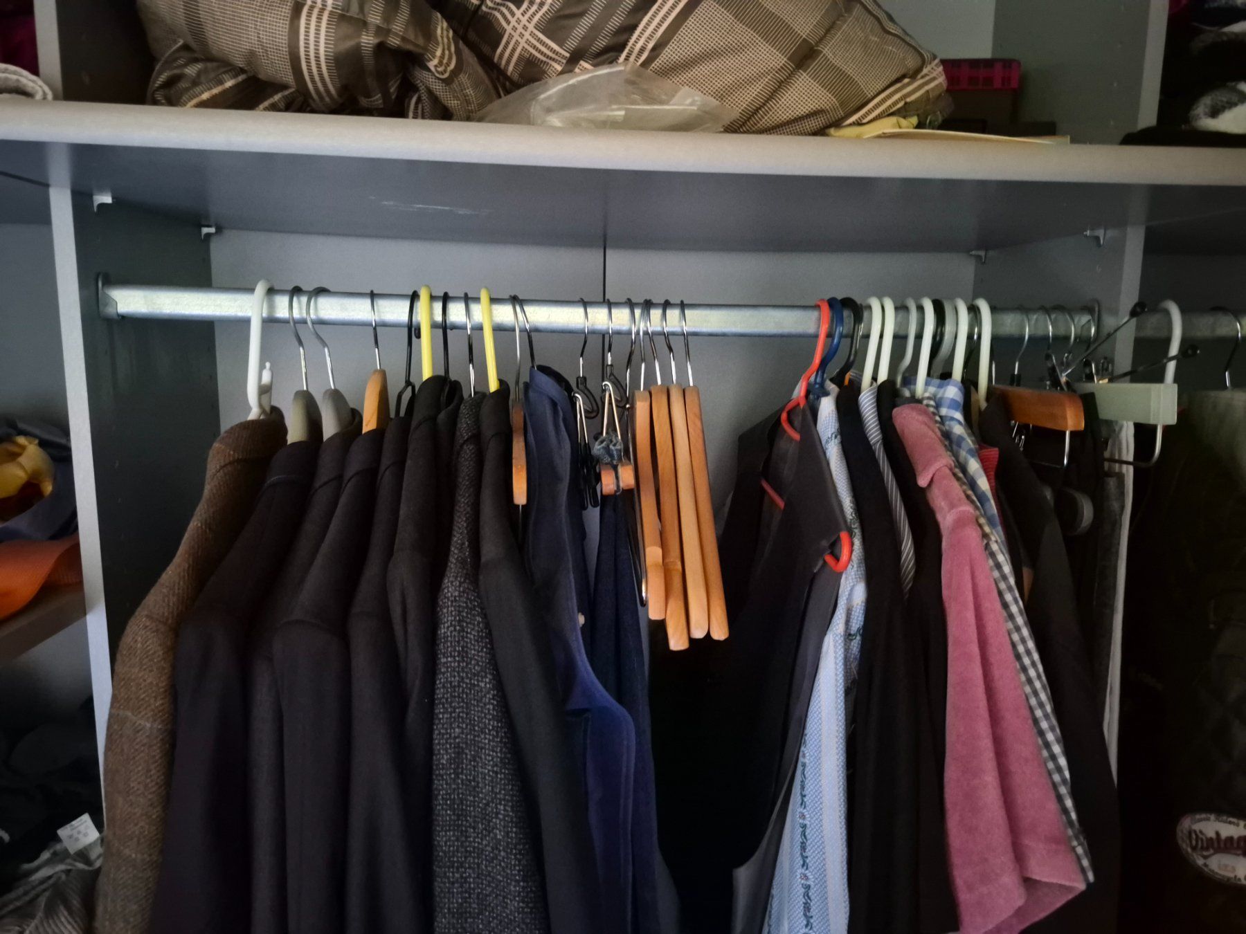 Conforama Armadi: Kleiderschrank Gross – Difettoso da Maienfeld venduto da PKIC 2