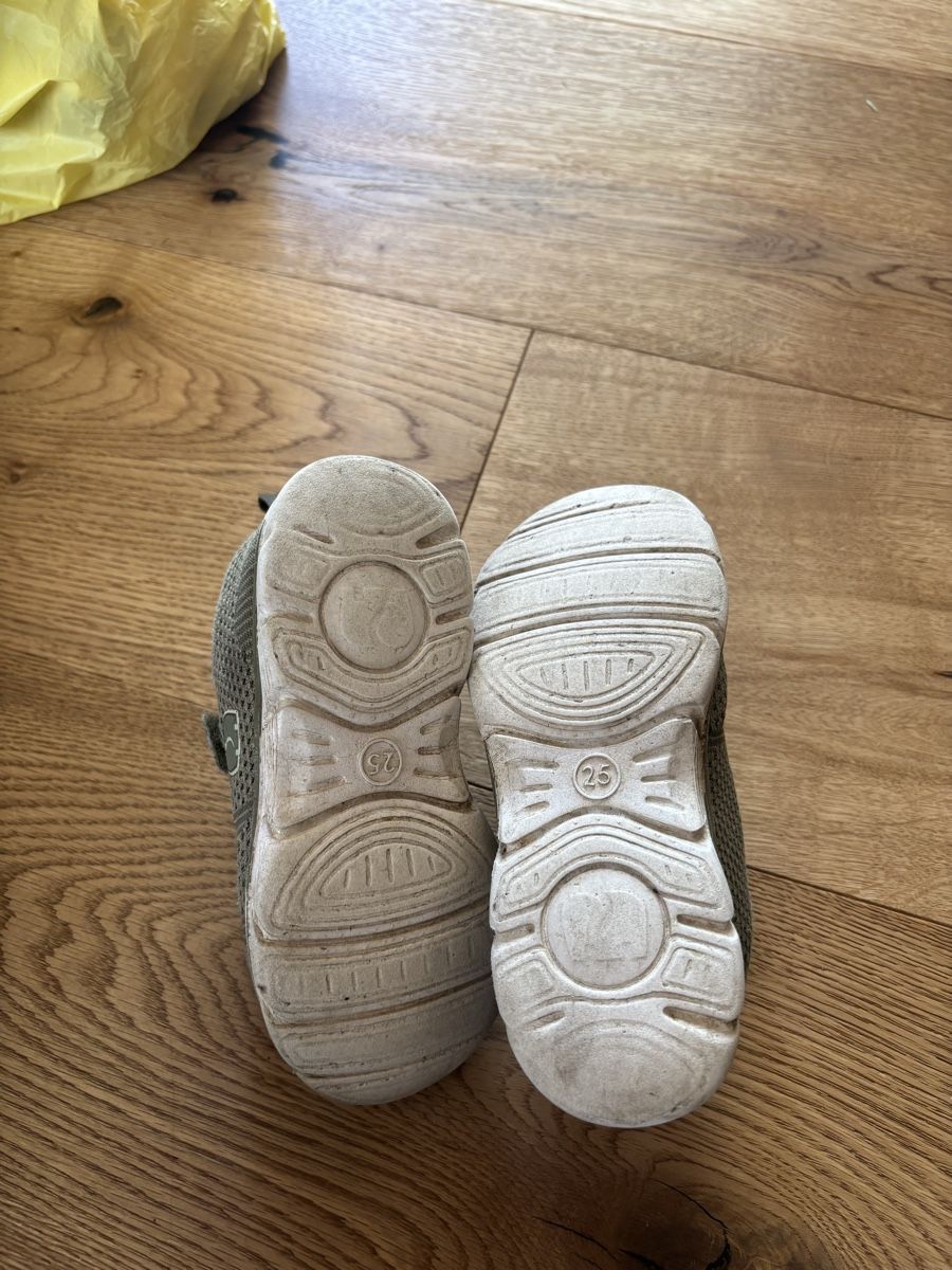 Scarpe per ragazzi: Kinderschuhe, Grösse 25 – Usato da Egnach venduto da Tiina_ 3