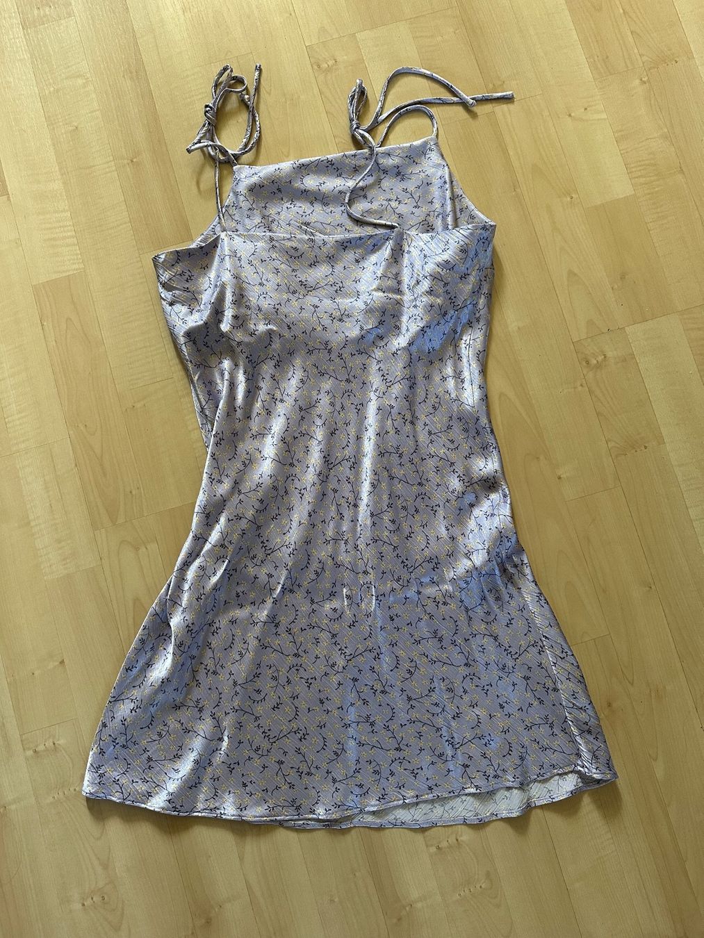 Zara Vestiti: Vintage Silk Dress Gr. M – Nuovo (secondo la descrizione) da Langenthal venduto da fab_7q2r 1
