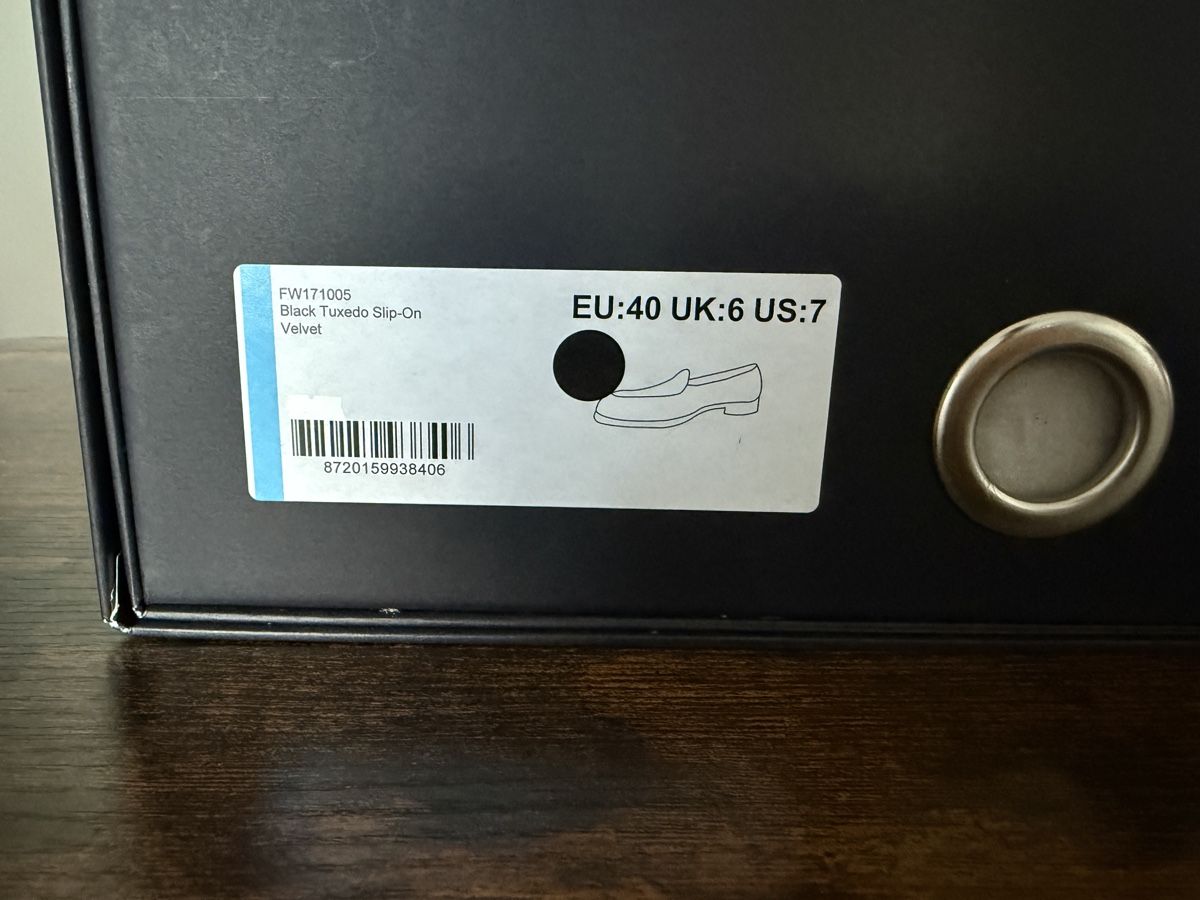 Scarpe da uomo: Black Tuxedo Slip On Velvet – Nuovo e nell'imballaggio originale da Bülach venduto da Epicst0re 4