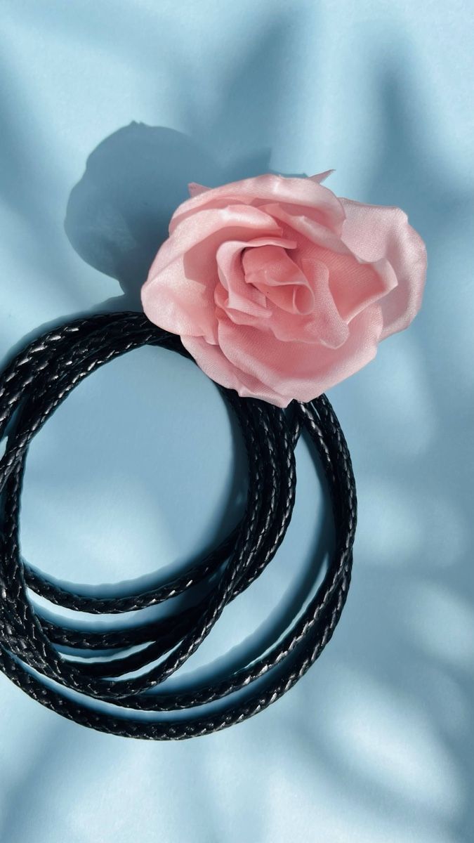 Ketten: NEW POWDER FLOWER LEATHER CHOKER – Neu (gemäss Beschreibung) aus Lugano von yul_fhg2 3