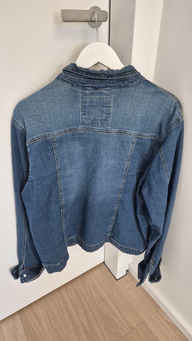 Giacche: Jeansjacke – Usato da Bünzen venduto da Wisel45 1