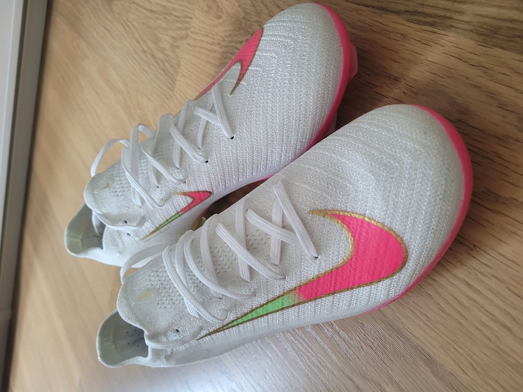 Nike Scarpe da uomo: Fussballschuhe – Nuovo (secondo la descrizione) da Thun venduto da egg_wn9f