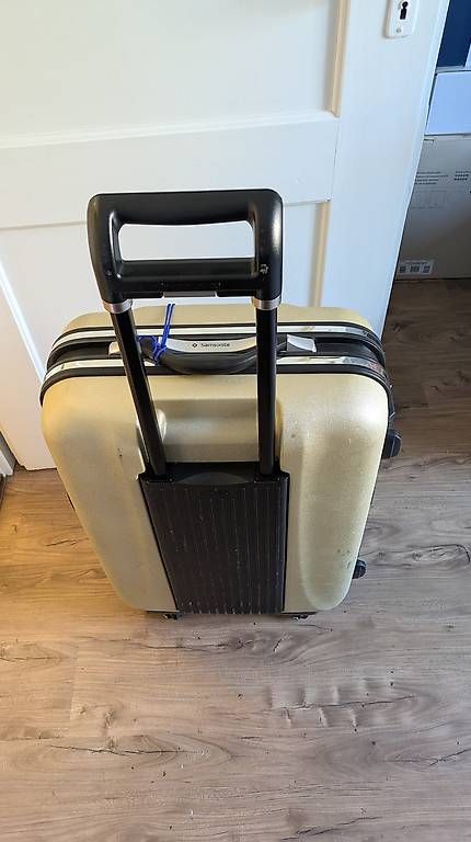Reisekoffer: Samsonite Schalenkoffer  – Gebraucht aus Breitenbach von ani_tc2l 1