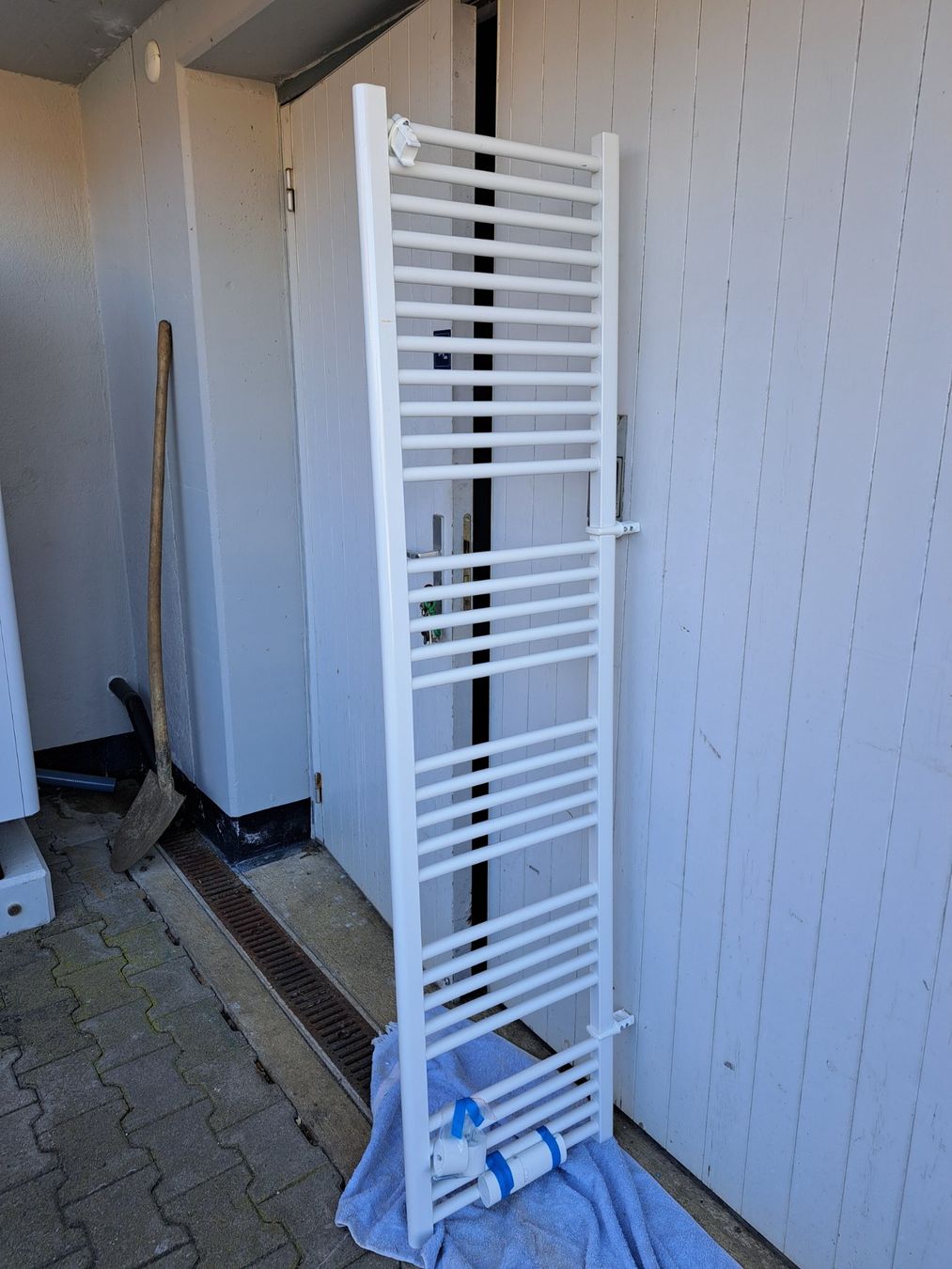 Radiatori: Handtuchradiator 45x178cm – Nuovo (secondo la descrizione) da Tegerfelden venduto da Spick67 1