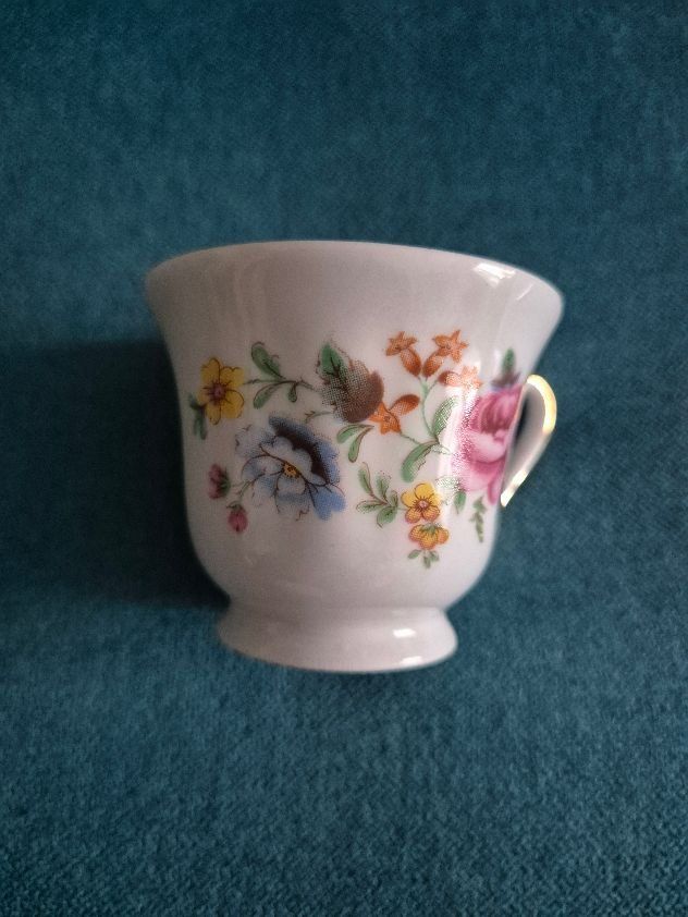 Tassen: Mocca Tasse mit Blumen Dekor – Gebraucht aus Embrach von wernici 2