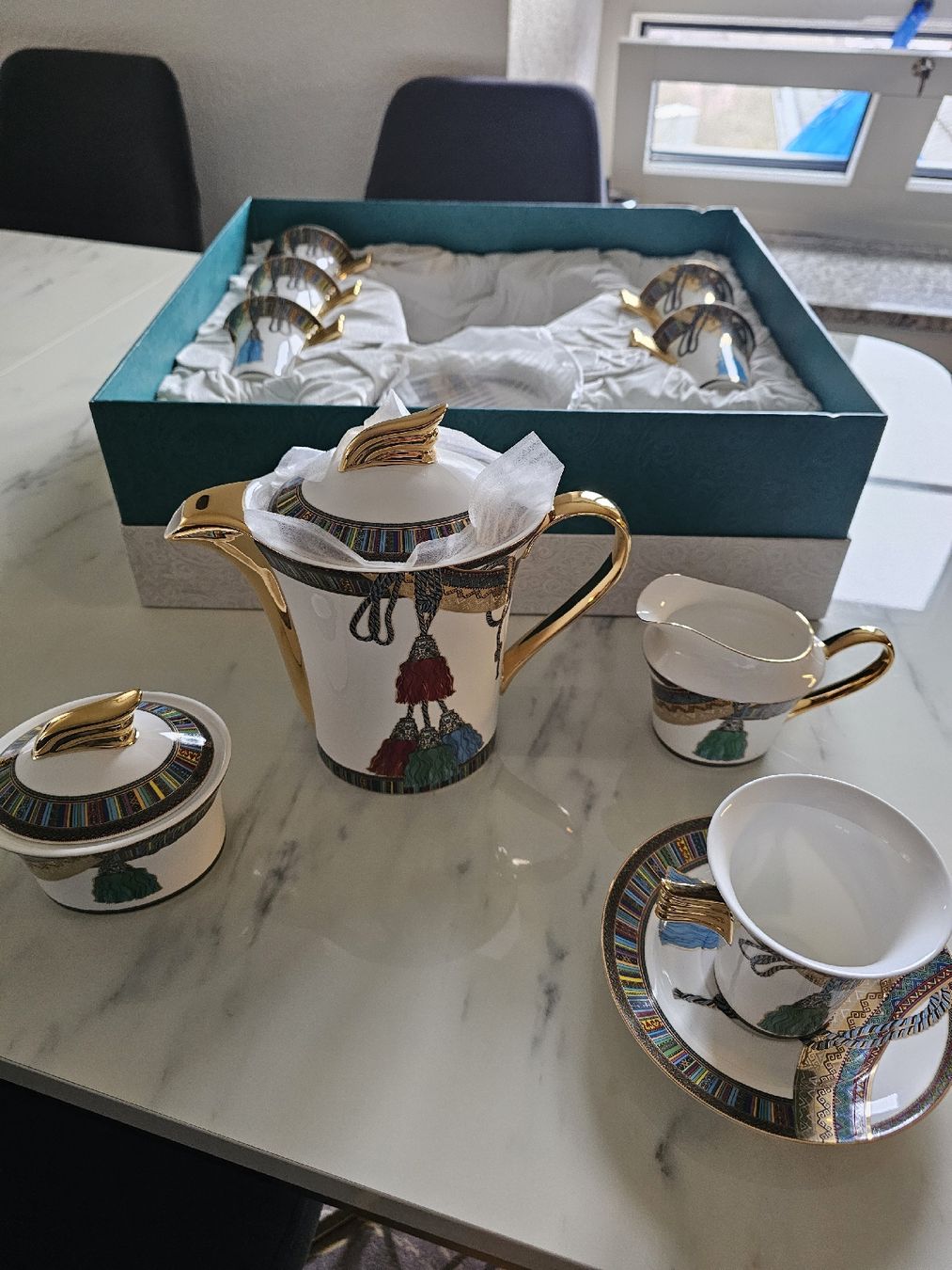 Set di piatti: Edles Kaffeeservice  - unbenutzt im Originalkarton! – Nuovo e nell'imballaggio originale da Aeugstertal venduto da Levo84 4