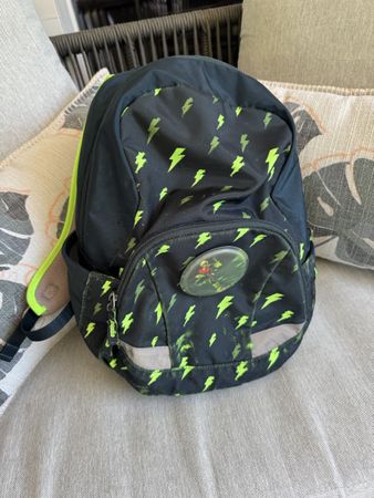 Kinderrucksack Ergobag Ninja schwarz neongrün guter Zustand