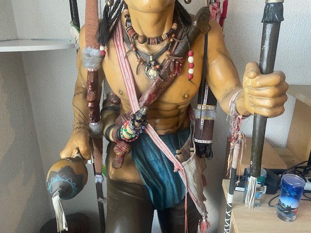 Statuette: Letzte  Aktion Grosse Indianer Figur – Usato da Basel venduto da Dylan1994 5
