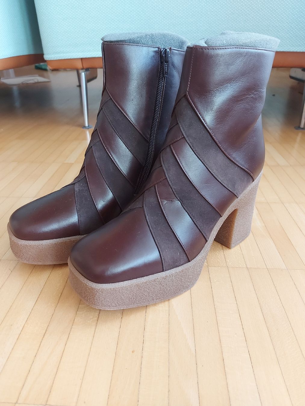 Chie Mihara Scarpe da donna: Stiefel, Chie Mihara, Grösse 39 – Nuovo (secondo la descrizione) da Oberengstringen venduto da PaolaDe 1