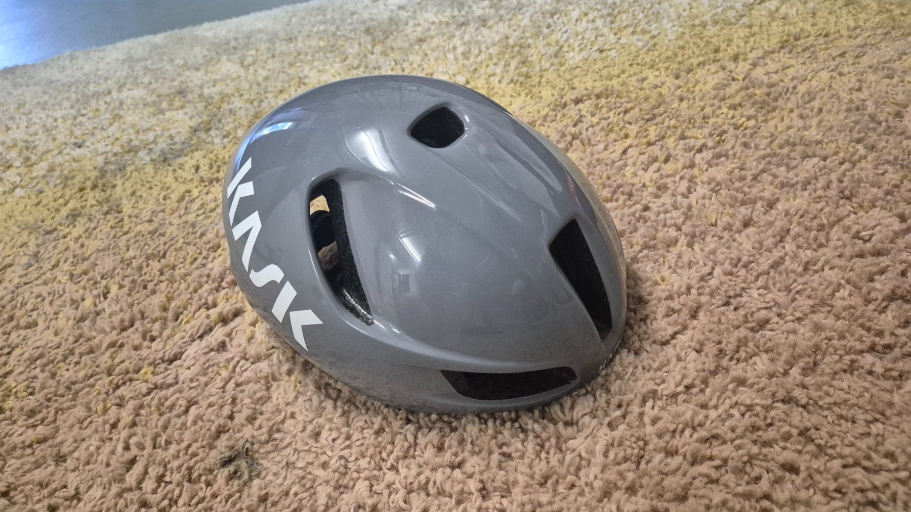 Kask Helme: Kask Utopia Helm – Gebraucht aus Selzach von e30dtm