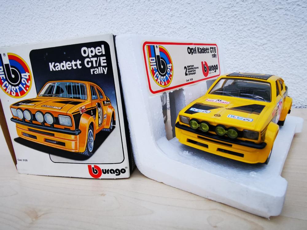 Modellino auto Opel Kadett GT/E Rally Burago