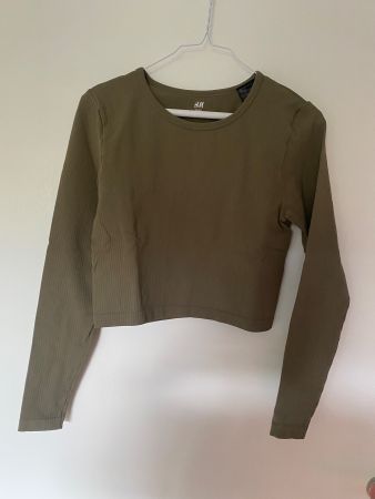 Sport Langarmshirt olivgrün Gr. L