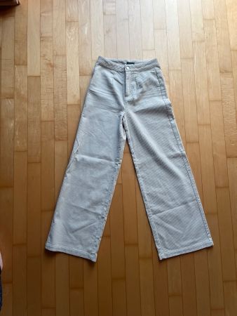 Neue Roxy Kordhose (Chloe Kim Edition)