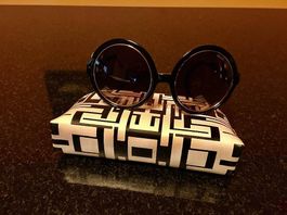 Paire de lunettes de soleil overzise PUCCI neuves
