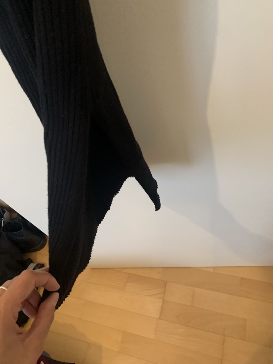 Mango Kleider: Robe Mango noire  – Gebraucht aus Prangins von val_2c72 2