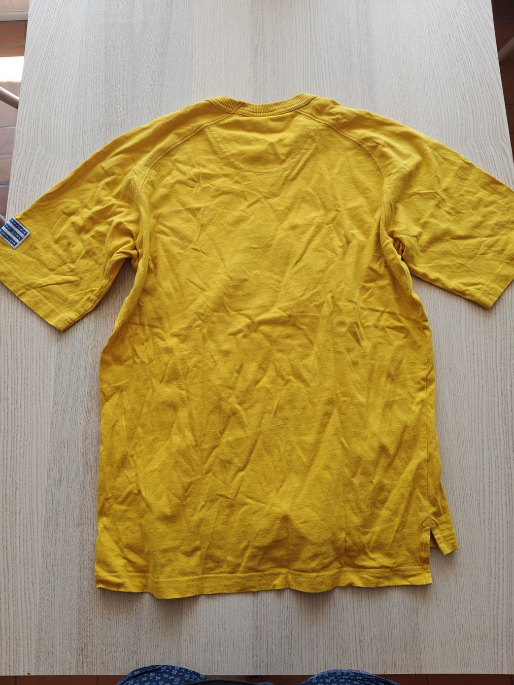 Adidas T-Shirts: Vintage Adidas T-Shirt – Gebraucht aus Bern von tingu 1