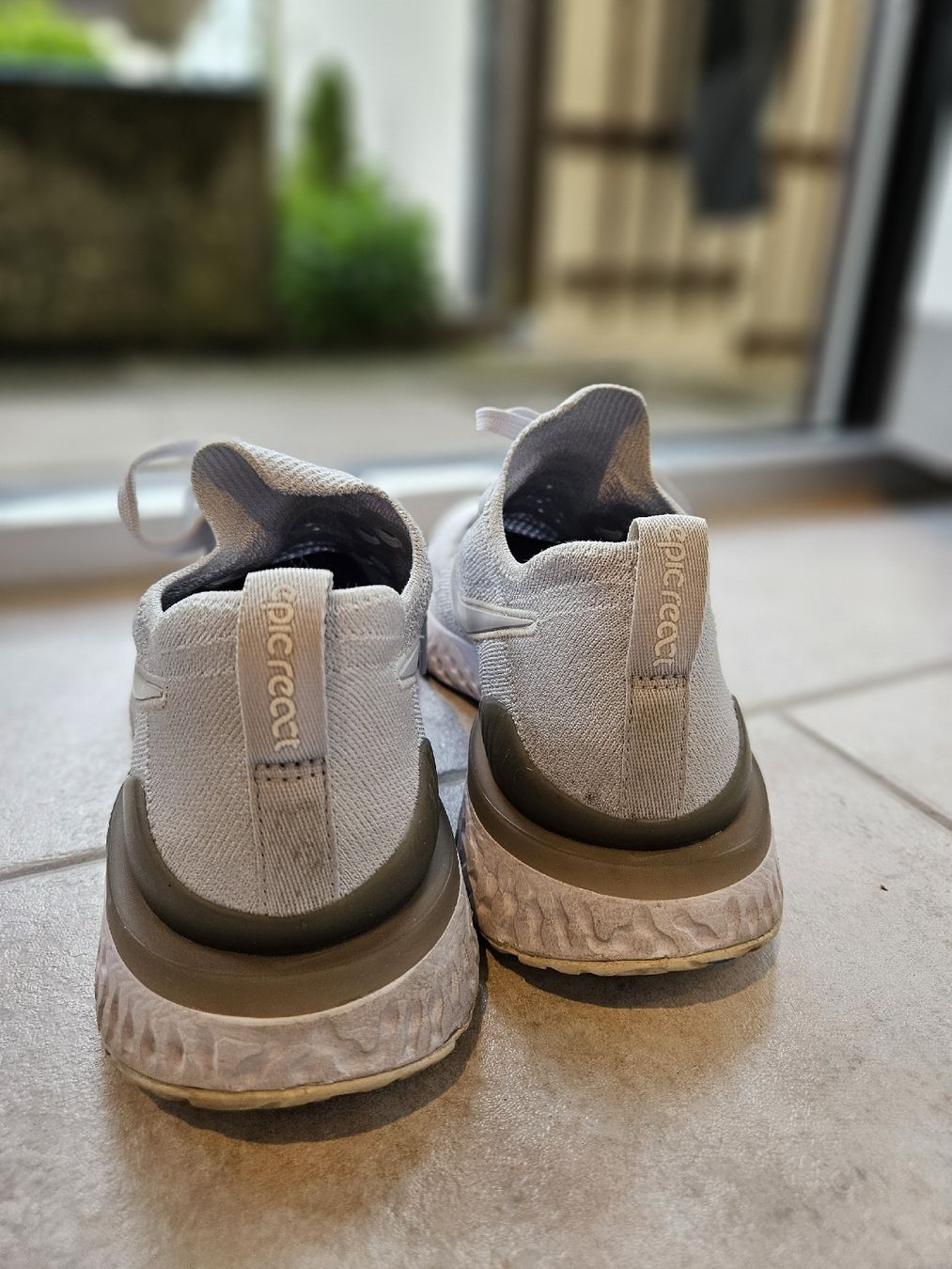 Nike Scarpe da donna: Nike epic react – Usato da Saland venduto da Rose0109 2