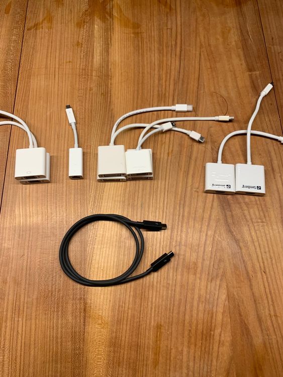 Diverse Thunderbolt 2 Adapter + Thunderbolt 2 Kabel | Kaufen auf Ricardo
