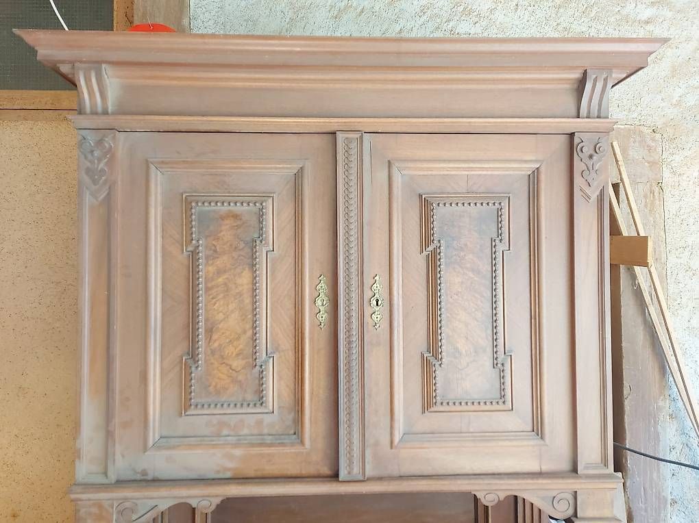 Büffets: Antike Kommode Schrank Buffet aus Massivholz – Gebraucht aus Muttenz von Laeckerlihamschter 6