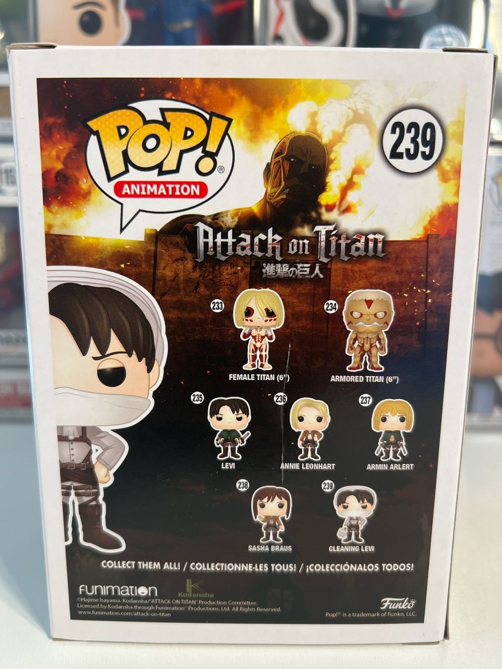 Funko Statuette: Funko POP! Animation Attack on Titan Cleaning Levi Limitée – Nuovo e nell'imballaggio originale da Le Mouret venduto da perfectbijou 2