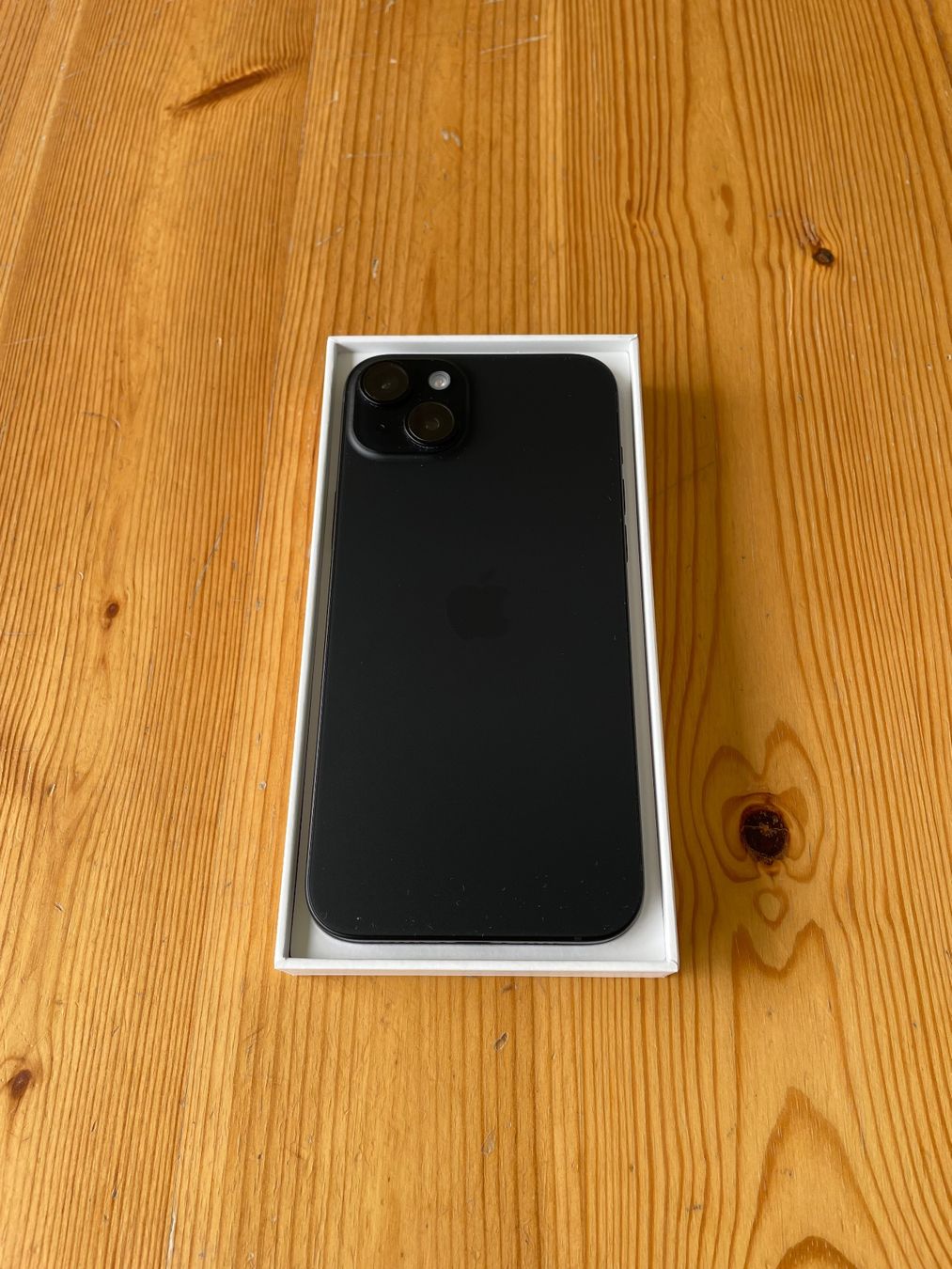 Apple Telefoni cellulari / Smartphones: Apple iPhone 15 Plus 256 GB schwarz – Usato da Chur venduto da maus1978 3